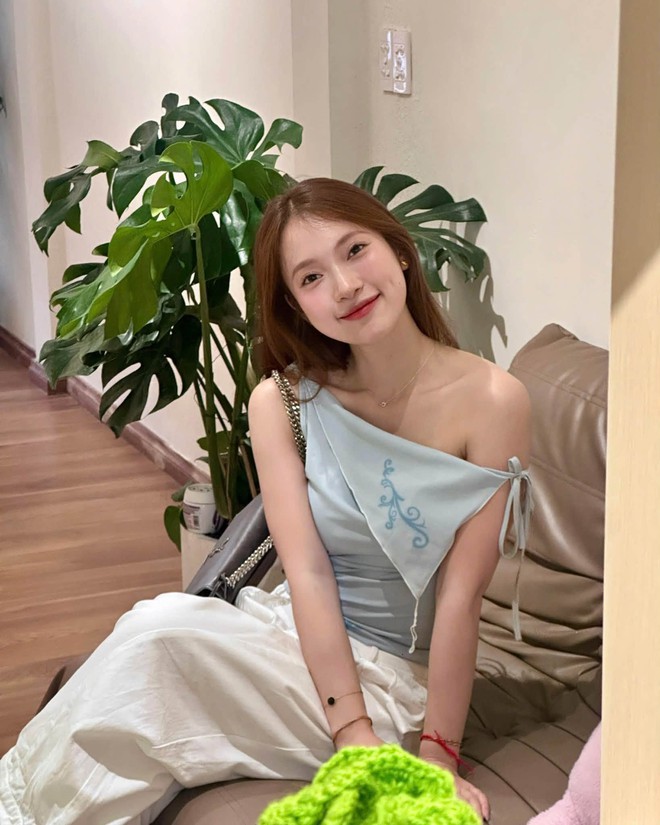 MC Kh&aacute;nh Vy v&agrave; &ldquo;aura&rdquo; tri thức l&ecirc;n thẳng hot search - Ảnh 6.
