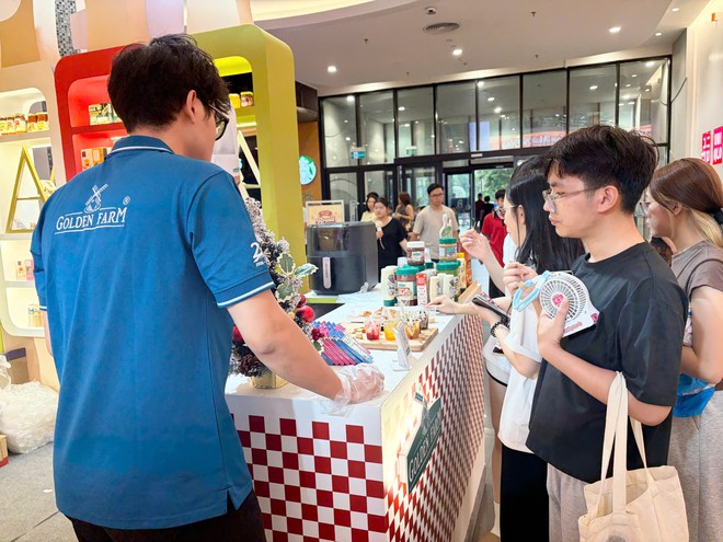 Hóa giải truyền thuyết đi chơi xa của Tiểu vương quốc Hà Đông, hơn 100 loại bánh hội tụ cùng một lúc cho team ăn chơi thỏa sức khám phá - Ảnh 24.