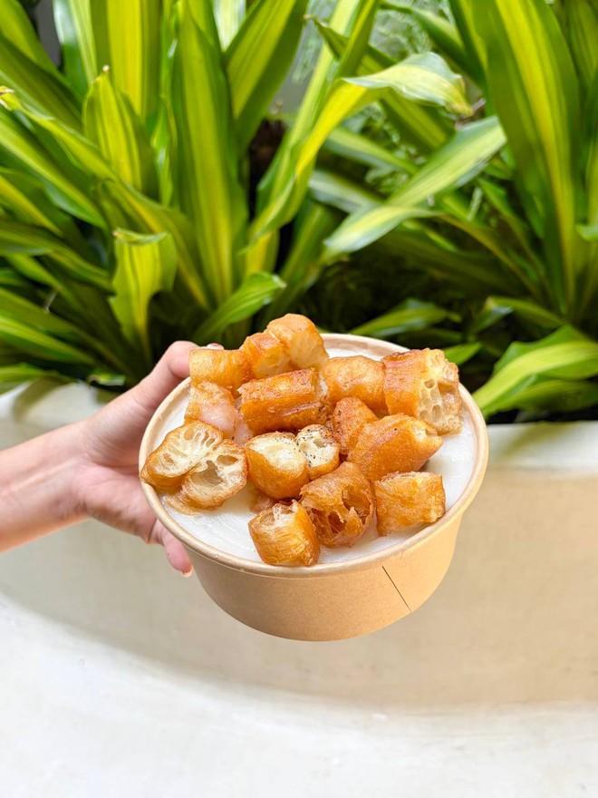 Từ bát cháo trai ấm nóng đến chè cốm bưởi dừa non: Hoá ra có thể tìm thấy cả mùa thu trong một lần order - Ảnh 2.