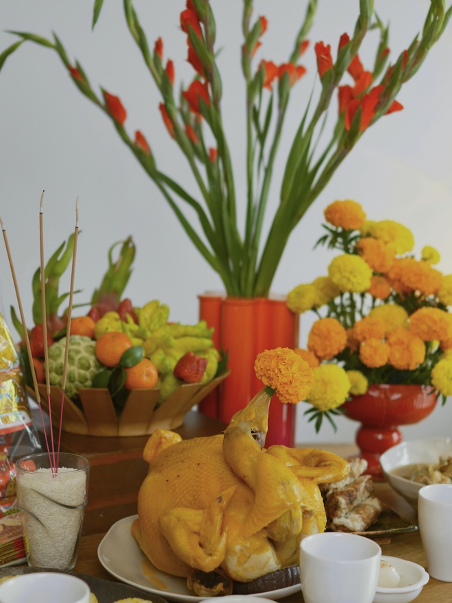 Vợ NSND Tự Long 10 điểm với m&acirc;m c&uacute;ng &ocirc;ng C&ocirc;ng &ocirc;ng T&aacute;o, Do&atilde;n Hải My flex kh&ocirc;ng gian thờ tự cho&aacute;ng ngợp- Ảnh 11.