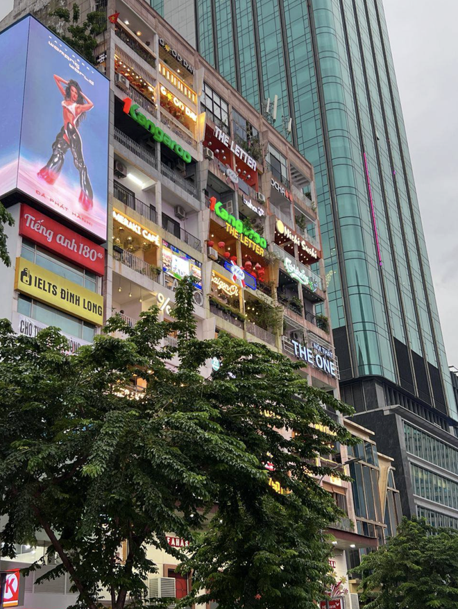 Chung cư 66 năm tuổi ở phố đi bộ Nguyễn Huệ từng l&ecirc;n b&aacute;o Mỹ: Diện mạo sau chỉnh trang lạ lẫm, nh&igrave;n ảo như A.I- Ảnh 3.