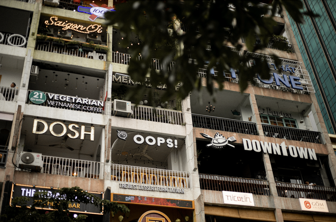 Chung cư 66 năm tuổi ở phố đi bộ Nguyễn Huệ từng l&ecirc;n b&aacute;o Mỹ: Diện mạo sau chỉnh trang lạ lẫm, nh&igrave;n ảo như A.I- Ảnh 4.