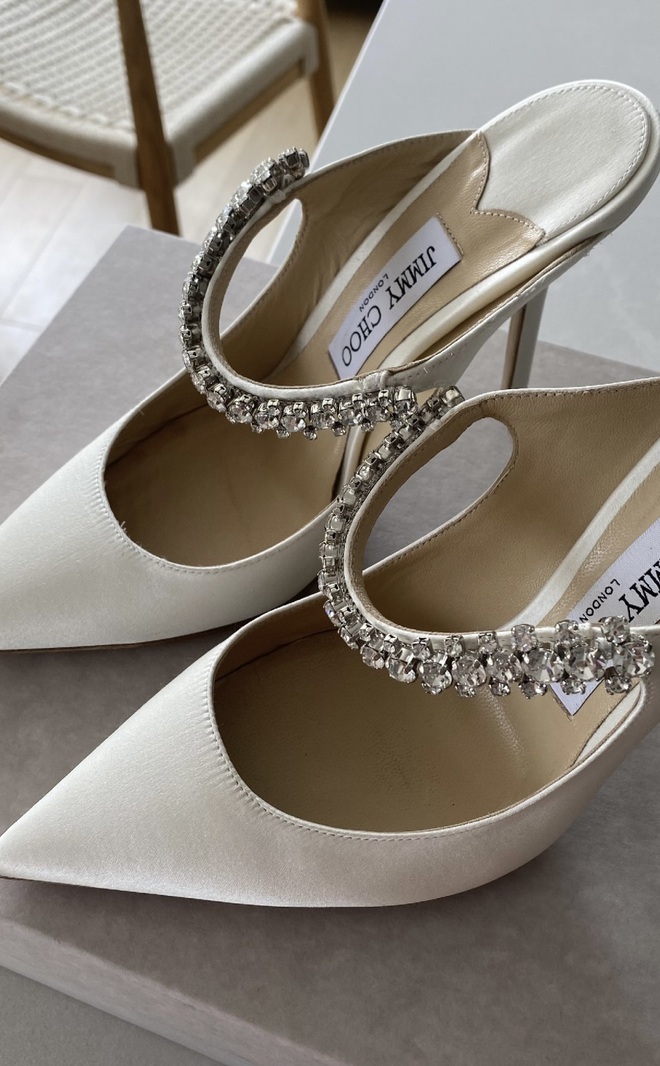 Hoa hậu &Yacute; Nhi b&oacute;c phốt h&atilde;ng gi&agrave;y được mệnh danh l&agrave; "&ocirc;ng ho&agrave;ng cao g&oacute;t"- Ảnh 6.