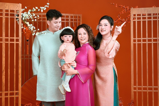 Qu&yacute; &ocirc;ng tuổi Ngọ v&agrave; cuộc h&ocirc;n nh&acirc;n "ngược chuẩn": Kh&ocirc;ng l&agrave;m g&igrave; n&ecirc;n cũng kh&ocirc;ng để vợ với mẹ phải l&agrave;m g&igrave;!- Ảnh 6.