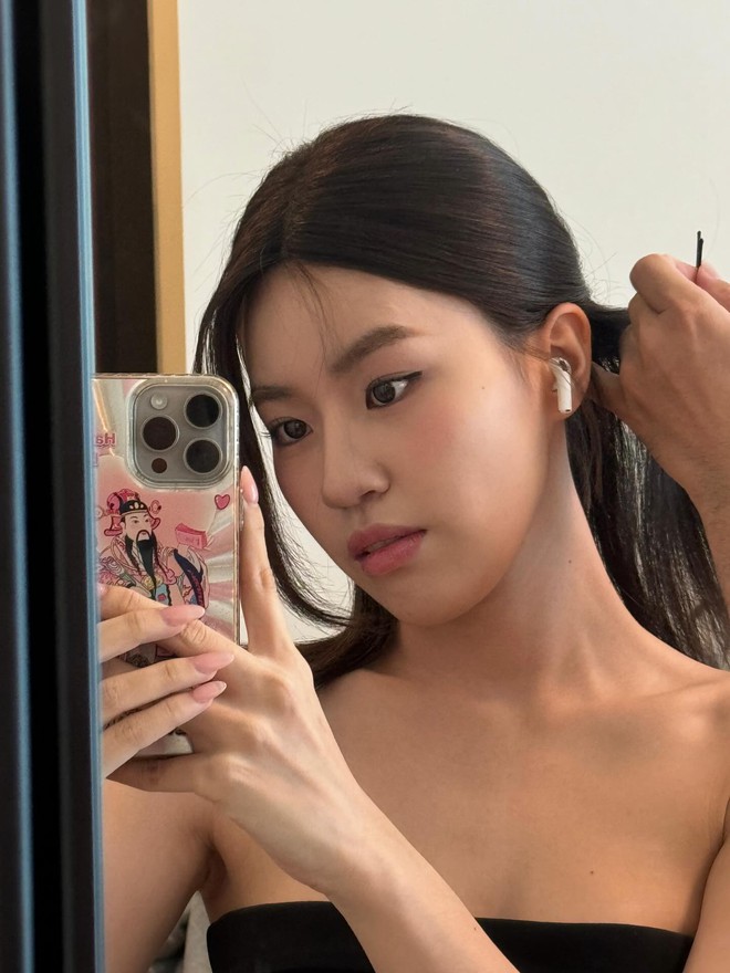 Nữ ch&iacute;nh Thỏ Ơi!! bị khui lại qu&aacute; khứ cạo đầu g&acirc;y sốc, chỉ xem Trấn Th&agrave;nh l&agrave; ngoại lệ?- Ảnh 4.