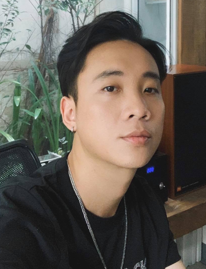 Tr&acirc;m Anh xo&aacute; ảnh chung v&agrave; unfollow JustaTee, đăng d&ograve;ng trạng th&aacute;i: "Vừa tự tay xo&aacute; đi một v&agrave;i thứ, đẹp nhưng phải xo&aacute; đi th&ocirc;i"- Ảnh 6.