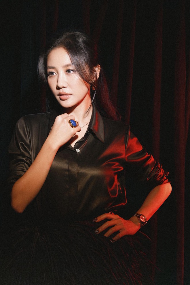 C&ocirc; g&aacute;i hot nhất Thỏ Ơi!!: Thoại c&acirc;u n&agrave;o cũng chấn động, mặc đẹp cả trong phim lẫn ngo&agrave;i đời- Ảnh 4.