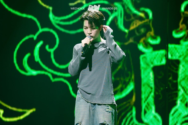 H&eacute; lộ th&ecirc;m "s&iacute;t rịt" trước thềm gala WeChoice Awards 2025: Quang H&ugrave;ng MasterD, RHYDER v&agrave; d&agrave;n sao hot sắp đổ bộ!- Ảnh 11.