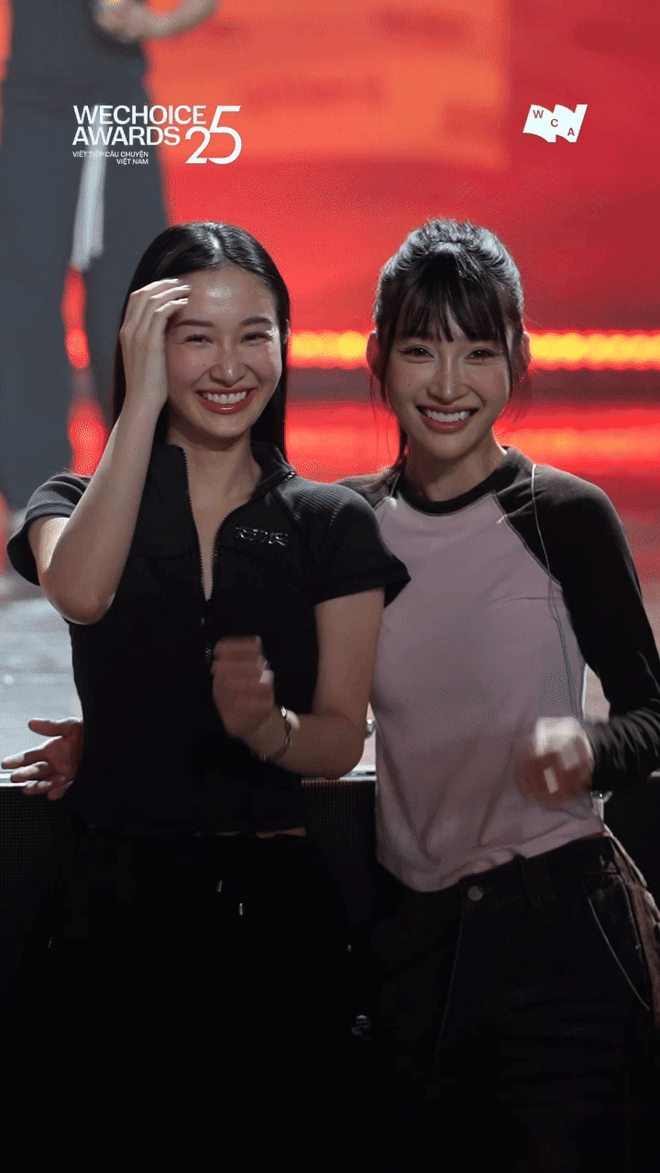 WeChoice Awards 2025 lộ diện cặp g&aacute;i xinh l&agrave; song tr&ugrave;ng tiền định, X2 visual l&agrave; đ&acirc;y chứ đ&acirc;u!- Ảnh 2.