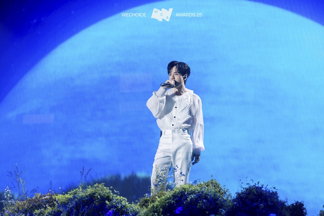 Gala WeChoice Awards 2025: C&acirc;u chuyện Việt Nam được viết tiếp đầy rực rỡ!- Ảnh 9.