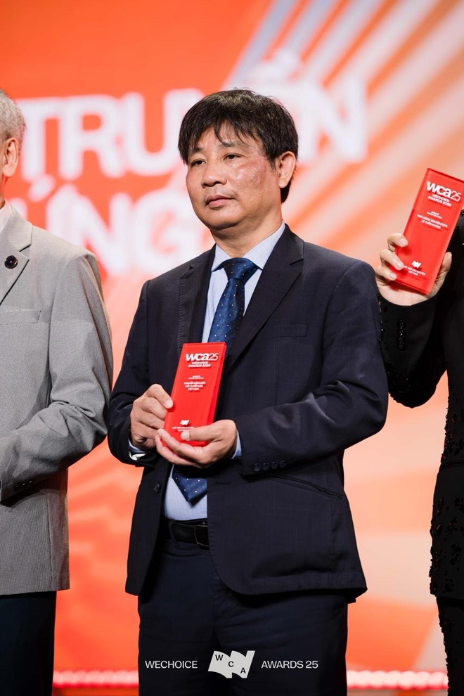 Ekip thông tim bào thai tự hào chia sẻ tại Gala WeChoice: "Việt Nam là trung tâm thứ 4 trên thế giới làm được việc này"- Ảnh 3. Ekip thông tim bào thai tự hào chia sẻ tại Gala WeChoice: "Việt Nam là trung tâm thứ 4 trên thế giới làm được việc này"- Ảnh 3.