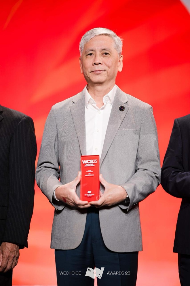 Ekip thông tim bào thai tự hào chia sẻ tại Gala WeChoice: "Việt Nam là trung tâm thứ 4 trên thế giới làm được việc này"- Ảnh 4. Ekip thông tim bào thai tự hào chia sẻ tại Gala WeChoice: "Việt Nam là trung tâm thứ 4 trên thế giới làm được việc này"- Ảnh 4.