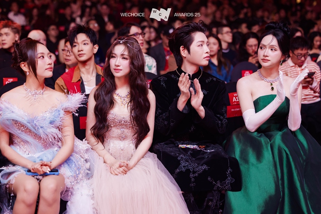 MXH ngập chia sẻ d&agrave;n sao Việt sau gala WeChoice Awards: Cảm x&uacute;c, &yacute; nghĩa, vỡ o&agrave; v&agrave; hơn thế nữa!- Ảnh 1.