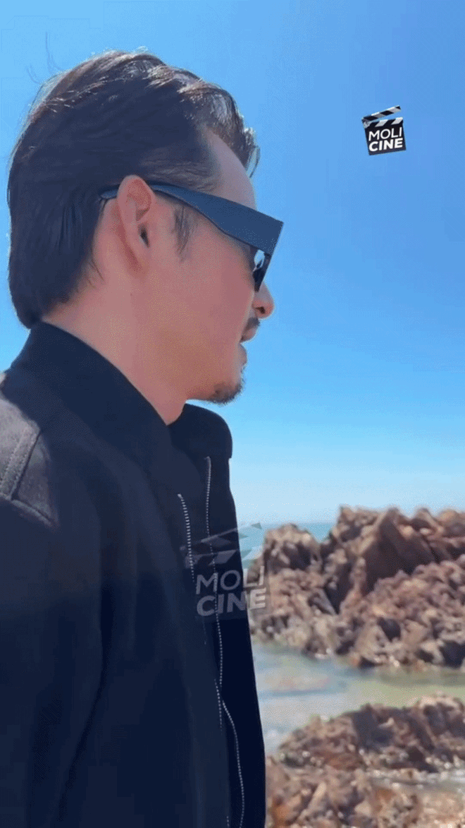 Nh&igrave;n Tuấn Trần v&agrave; Phương Anh Đ&agrave;o s&aacute;t rạt, một nam thần điện ảnh trầm trồ: Hai đứa n&agrave;y c&oacute; n&eacute;t phu th&ecirc;!- Ảnh 3.