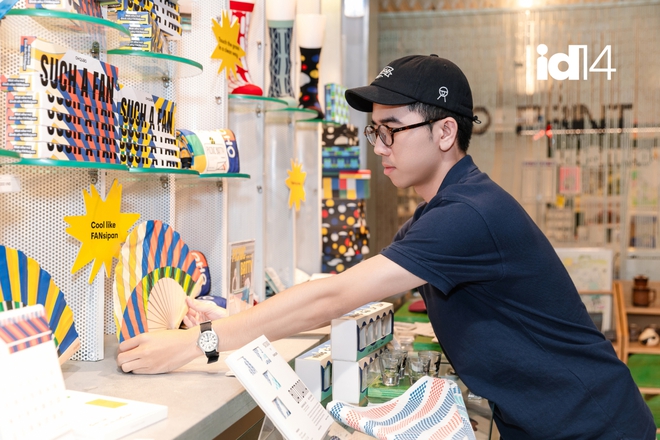 &ldquo;B&aacute;n qu&agrave; lưu niệm m&agrave; kh&aacute;ch chốt đơn h&agrave;ng chục triệu&rdquo; - B&ecirc;n trong hệ sinh th&aacute;i 150 nghệ sĩ Việt của OHQUAO v&agrave; tham vọng vươn ra quốc tế- Ảnh 9.