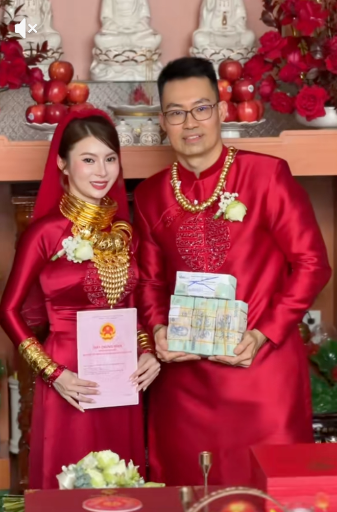 C&ocirc; d&acirc;u miền T&acirc;y lấy chồng Singapore: Hồi m&ocirc;n 57 c&acirc;y v&agrave;ng, sổ đỏ 11 tỷ, tổng gi&aacute; trị ai nghe cũng cho&aacute;ng v&aacute;ng- Ảnh 6.