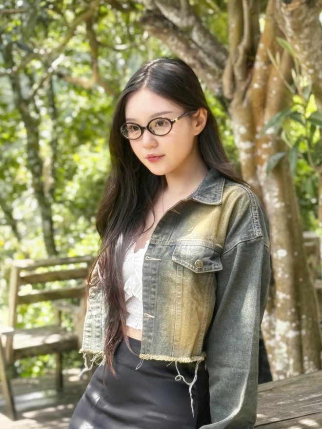 “Nếu cả đời không rực rỡ thì sao?”: Trọn vẹn phần hùng biện của mỹ nhân 2k4 đi thi Hoa hậu đang nổi nhất lúc này- Ảnh 6. “Nếu cả đời không rực rỡ thì sao?”: Trọn vẹn phần hùng biện của mỹ nhân 2k4 đi thi Hoa hậu đang nổi nhất lúc này- Ảnh 6.