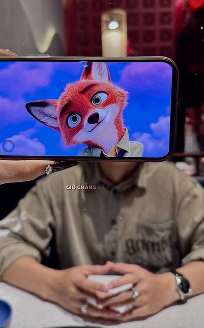 Tr&agrave;o lưu khoe người y&ecirc;u bằng ảnh "cặp đ&ocirc;i c&aacute;o thỏ": Hot l&ecirc;n từ Oscar năm 2026, c&oacute; g&igrave; m&agrave; g&acirc;y sốt?- Ảnh 3.