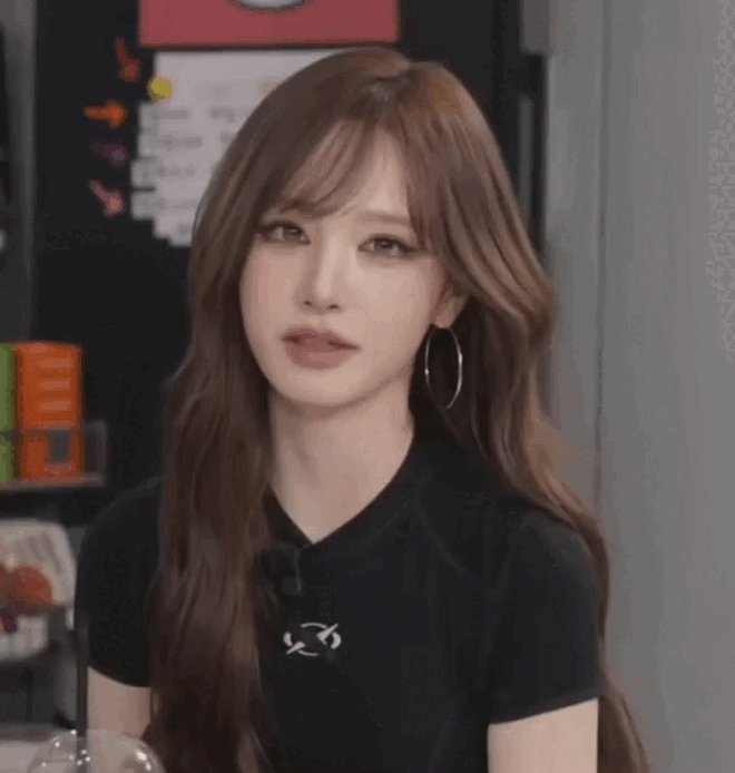 Giảm c&acirc;n giống như "thần ch&uacute;" l&ecirc;n hương của mỹ nh&acirc;n showbiz: Nhan sắc thăng hạng, ăn mặc đẹp tuyệt đối- Ảnh 3.