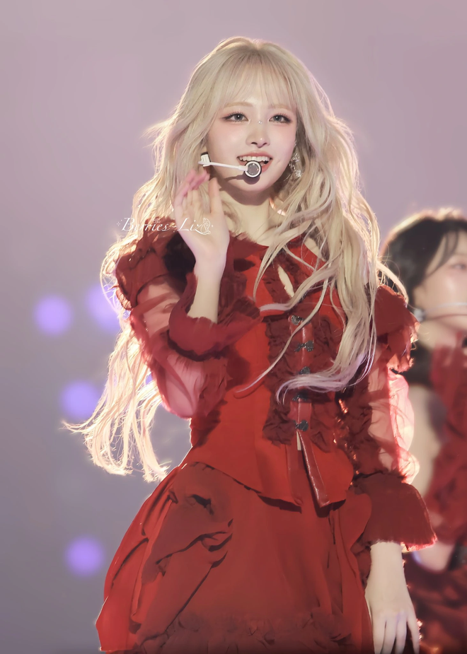 Giảm c&acirc;n giống như "thần ch&uacute;" l&ecirc;n hương của mỹ nh&acirc;n showbiz: Nhan sắc thăng hạng, ăn mặc đẹp tuyệt đối- Ảnh 5.