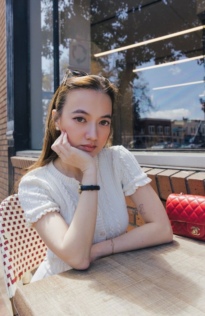 Mỹ nhân Việt vừa được cầu hôn: Nhan sắc "lão hóa ngược", 32 tuổi mà như đôi mươi, style khiến gái trẻ phải sao chép- Ảnh 4. Mỹ nhân Việt vừa được cầu hôn: Nhan sắc "lão hóa ngược", 32 tuổi mà như đôi mươi, style khiến gái trẻ phải sao chép- Ảnh 4.