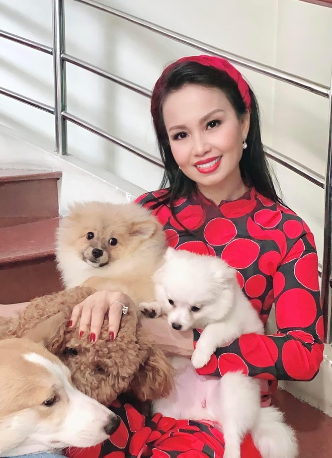 Thú vui trong biệt thự 20 tỷ của "nữ hoàng dân ca" Vbiz- Ảnh 10. Thú vui trong biệt thự 20 tỷ của "nữ hoàng dân ca" Vbiz- Ảnh 10.