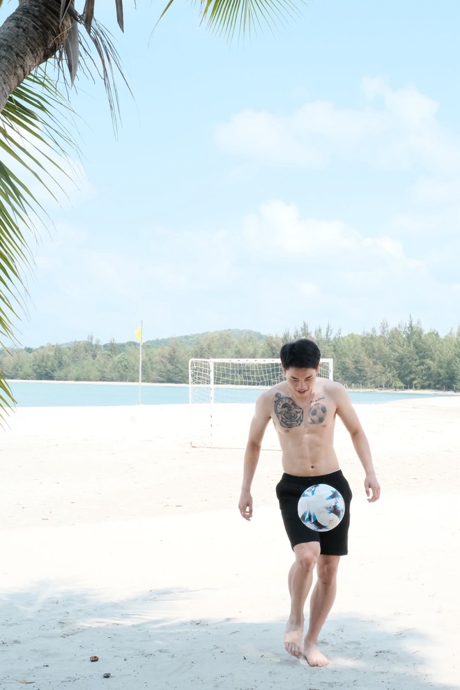 H&igrave;nh xăm của Đ&igrave;nh Bắc- Ảnh 1.