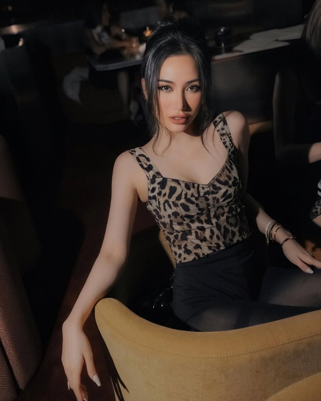 Meo Meo - g&aacute;i đẹp S&agrave;i th&agrave;nh "nhảy" đến khi qu&aacute;n dỡ đ&egrave;n dọn s&acirc;n khấu mới chịu về, l&agrave; ai?- Ảnh 7.