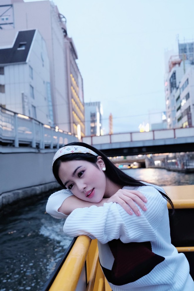 Danh t&iacute;nh 2 c&ocirc; g&aacute;i khiến cameraman VTV &ldquo;ghi b&agrave;n&rdquo;, được t&igrave;m kiếm nhiều nhất hiện tại- Ảnh 9.