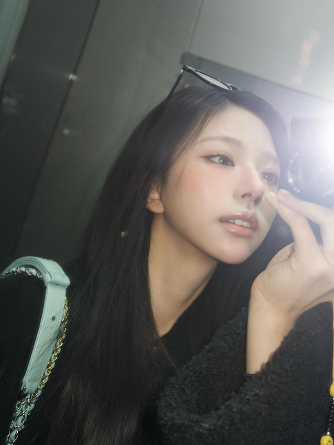 Mỹ nữ 2k ở Địa Ngục Độc Th&acirc;n: Mặt nhỏ như quả trứng, nhận cơn mưa lời khen v&igrave; mặc đẹp- Ảnh 4.