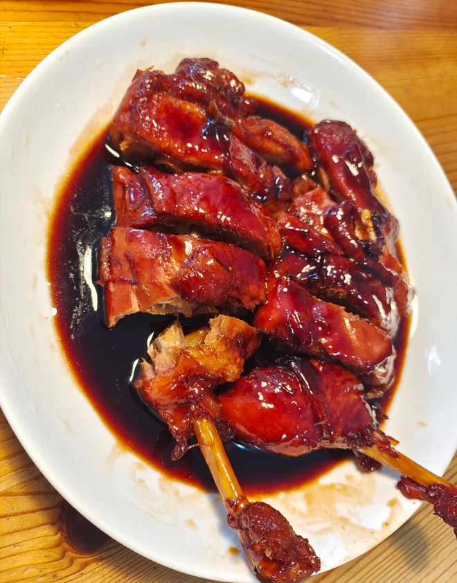 Ngỡ ngàng với 6 đặc sản nức tiếng vùng miệt vườn cổ kính: Giao thoa ẩm thực thú vị, từ món thanh tao đến "nặng mùi" đều gây nghiện- Ảnh 1. Ngỡ ngàng với 6 đặc sản nức tiếng vùng miệt vườn cổ kính: Giao thoa ẩm thực thú vị, từ món thanh tao đến "nặng mùi" đều gây nghiện- Ảnh 1.