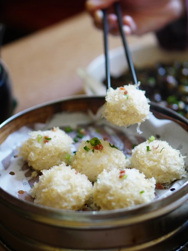 Ngỡ ngàng với 6 đặc sản nức tiếng vùng miệt vườn cổ kính: Giao thoa ẩm thực thú vị, từ món thanh tao đến "nặng mùi" đều gây nghiện- Ảnh 23. Ngỡ ngàng với 6 đặc sản nức tiếng vùng miệt vườn cổ kính: Giao thoa ẩm thực thú vị, từ món thanh tao đến "nặng mùi" đều gây nghiện- Ảnh 23.