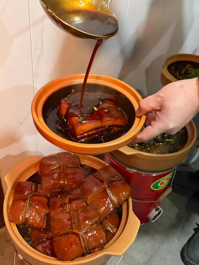 Ngỡ ngàng với 6 đặc sản nức tiếng vùng miệt vườn cổ kính: Giao thoa ẩm thực thú vị, từ món thanh tao đến "nặng mùi" đều gây nghiện- Ảnh 16. Ngỡ ngàng với 6 đặc sản nức tiếng vùng miệt vườn cổ kính: Giao thoa ẩm thực thú vị, từ món thanh tao đến "nặng mùi" đều gây nghiện- Ảnh 16.