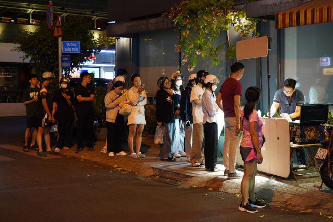 Nam sinh B&aacute;ch Khoa b&aacute;n d&acirc;u socola ch&aacute;y h&agrave;ng sau hai tiếng, đuối qu&aacute; phải đ&oacute;ng cửa b&aacute;o &ldquo;trốn kh&aacute;ch&rdquo;- Ảnh 2.