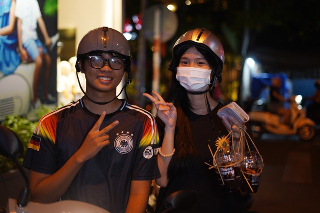 Nam sinh B&aacute;ch Khoa b&aacute;n d&acirc;u socola ch&aacute;y h&agrave;ng sau hai tiếng, đuối qu&aacute; phải đ&oacute;ng cửa b&aacute;o &ldquo;trốn kh&aacute;ch&rdquo;- Ảnh 9.