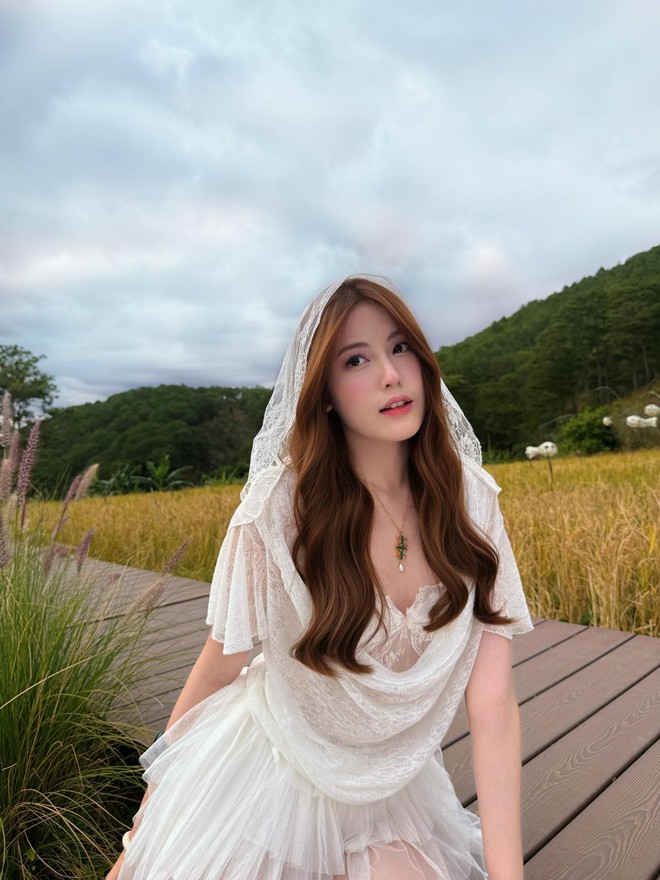 Ch&acirc;n dung hội n&agrave;ng thơ "thế hệ mới" đang y&ecirc;u c&aacute;c nam thần Vbiz: Kh&ocirc;ng đ&ograve;i "danh phận" nhưng sơ hở l&agrave; lộ hint hẹn h&ograve;- Ảnh 15.