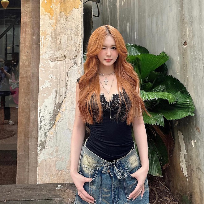 Ch&acirc;n dung hội n&agrave;ng thơ "thế hệ mới" đang y&ecirc;u c&aacute;c nam thần Vbiz: Kh&ocirc;ng đ&ograve;i "danh phận" nhưng sơ hở l&agrave; lộ hint hẹn h&ograve;- Ảnh 19.