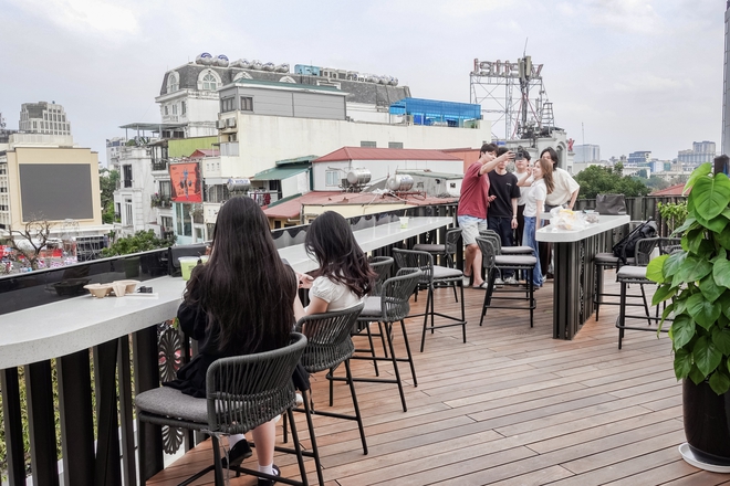 H&agrave;ng matcha đắt nhất nh&igrave; Việt Nam c&acirc;n từng vi&ecirc;n đ&aacute; khi pha chế, th&aacute;ng n&agrave;o cũng c&oacute; chuy&ecirc;n gia về kiểm tra- Ảnh 4.