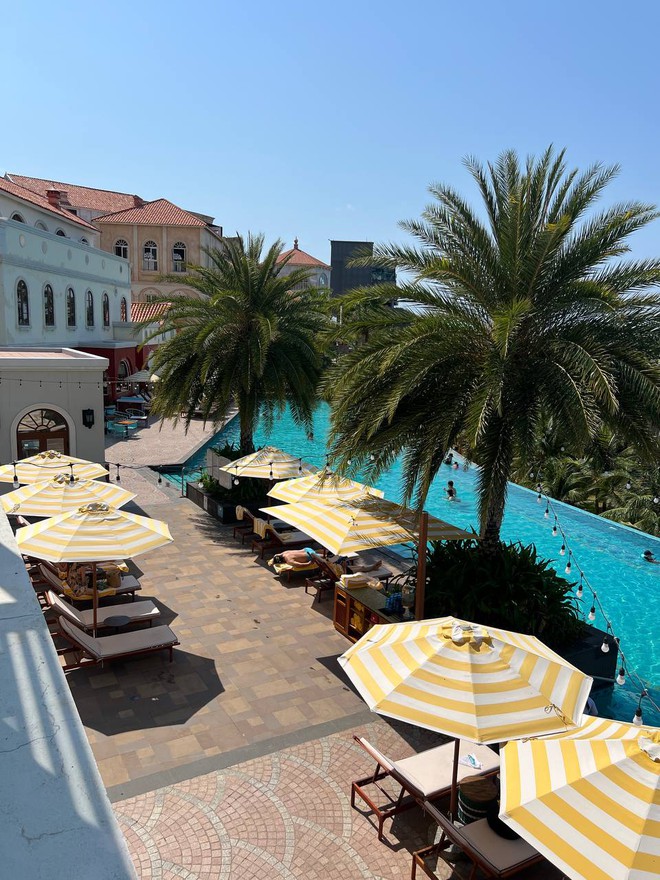 Trải nghiệm La Festa Ph&uacute; Quốc: Bỏ chục triệu một đ&ecirc;m cho resort ngập đồ hiệu đổi lấy khoảnh khắc săn ho&agrave;ng h&ocirc;n điểm 10- Ảnh 6.