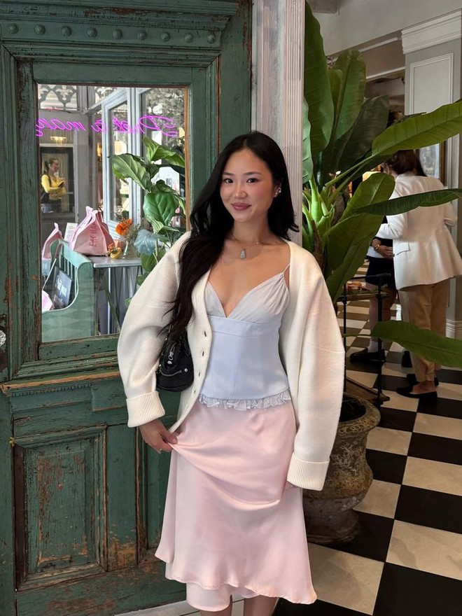 4 mẫu chân váy hot trend hè năm nay, cứ diện lên là auto xinh- Ảnh 4. 4 mẫu chân váy hot trend hè năm nay, cứ diện lên là auto xinh- Ảnh 4.