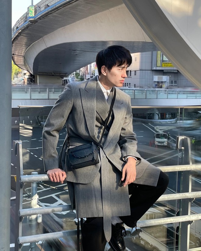 "Daddy" hot nhất MXH vừa đ&oacute;n sinh nhật tuổi 60: 4 b&iacute; quyết giữ v&oacute;c d&aacute;ng v&agrave; m&aacute;i t&oacute;c lu&ocirc;n phong độ- Ảnh 3.