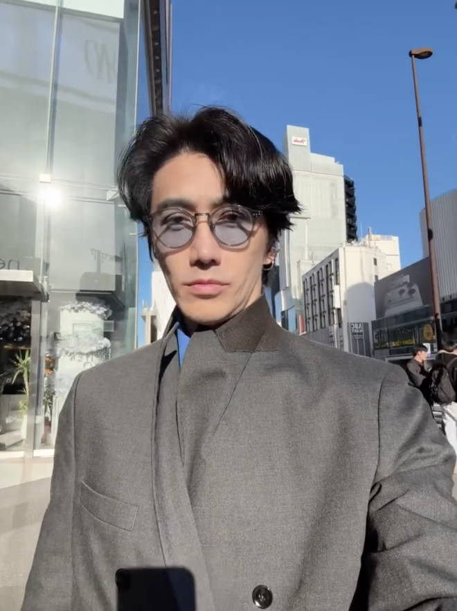 "Daddy" hot nhất MXH vừa đ&oacute;n sinh nhật tuổi 60: 4 b&iacute; quyết giữ v&oacute;c d&aacute;ng v&agrave; m&aacute;i t&oacute;c lu&ocirc;n phong độ- Ảnh 8.