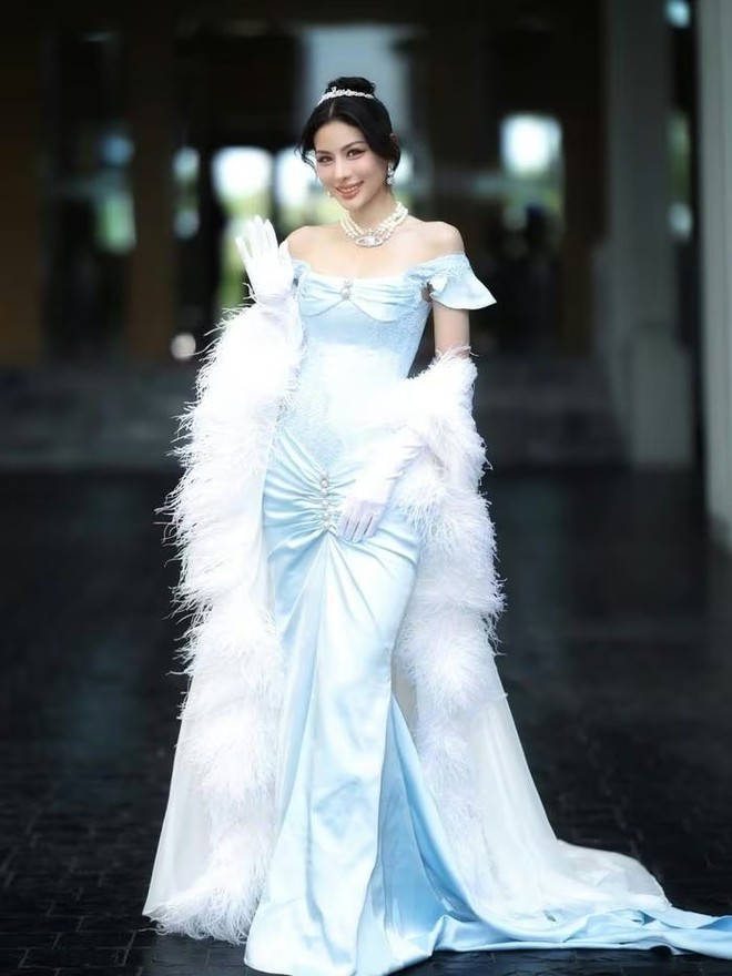 Tiết lộ sốc của nữ ca sĩ 32 tuổi vừa đăng quang Hoa hậu H&ograve;a b&igrave;nh Th&aacute;i Lan- Ảnh 10.