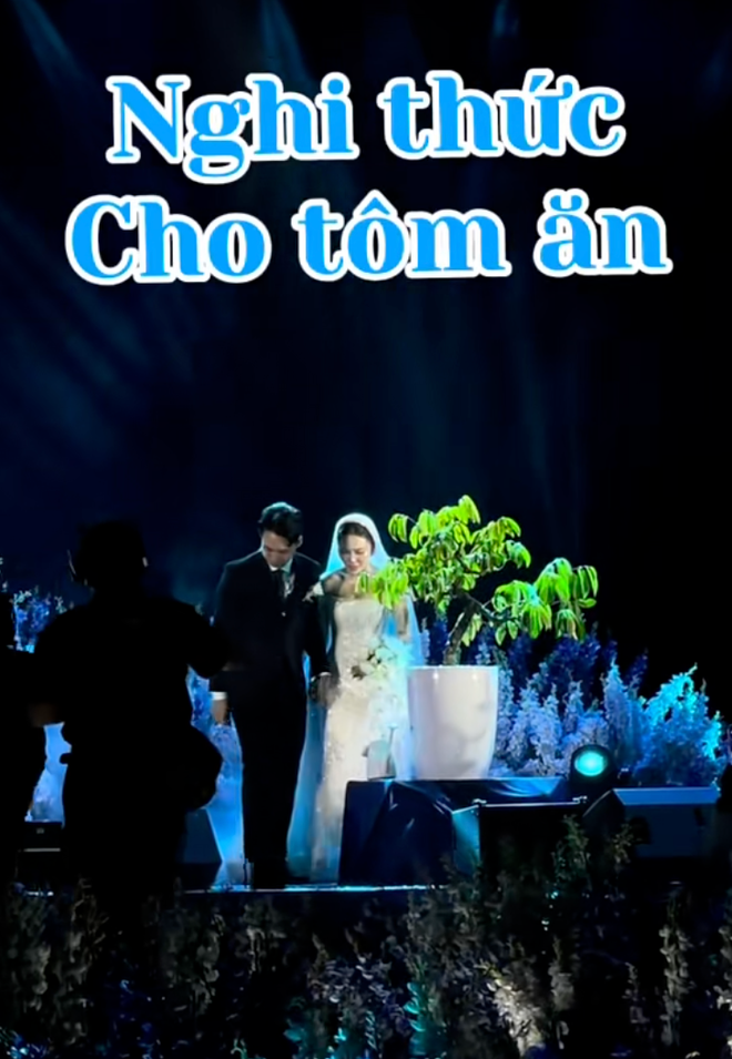 Nghi thức độc lạ trong lễ cưới của đại thiếu gia Bạc Liêu: Vừa thiêng liêng vừa đậm bản sắc gia đình - Ảnh 1.