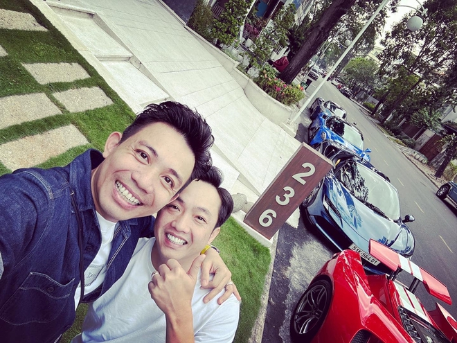 Chuyện g&igrave; tr&ecirc;n m&aacute;y bay m&agrave; Cường Đ&ocirc; La phải "tag" thẳng vợ Minh Nhựa? - Ảnh 6.