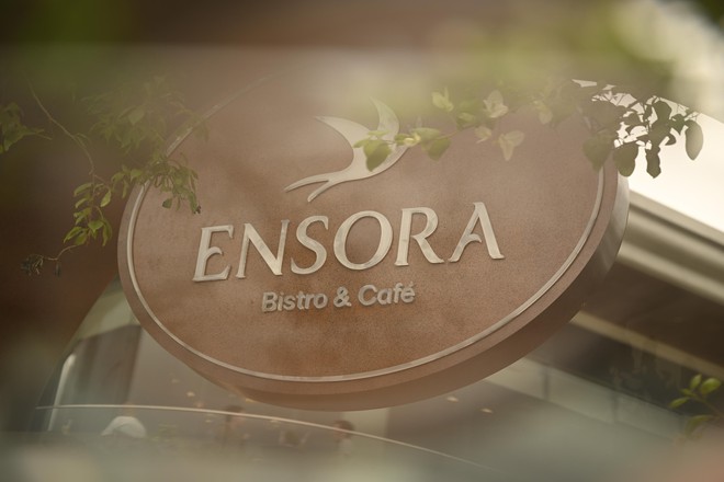 Qu&aacute;n cafe khủng ngay trong khu&ocirc;n vi&ecirc;n trường đại học đẹp nhất Việt Nam: Giao diện "tr&acirc;m anh thế phiệt", gi&aacute; cả c&oacute; đắt đỏ như lời đồn? - Ảnh 14.