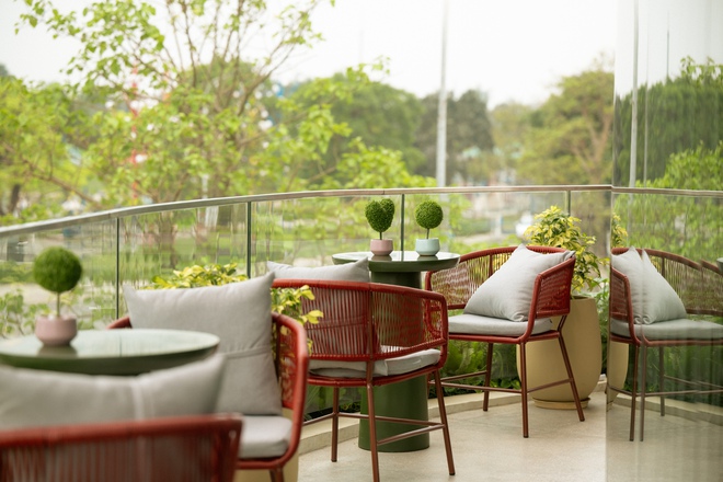 Qu&aacute;n cafe khủng ngay trong khu&ocirc;n vi&ecirc;n trường đại học đẹp nhất Việt Nam: Giao diện "tr&acirc;m anh thế phiệt", gi&aacute; cả c&oacute; đắt đỏ như lời đồn? - Ảnh 21.