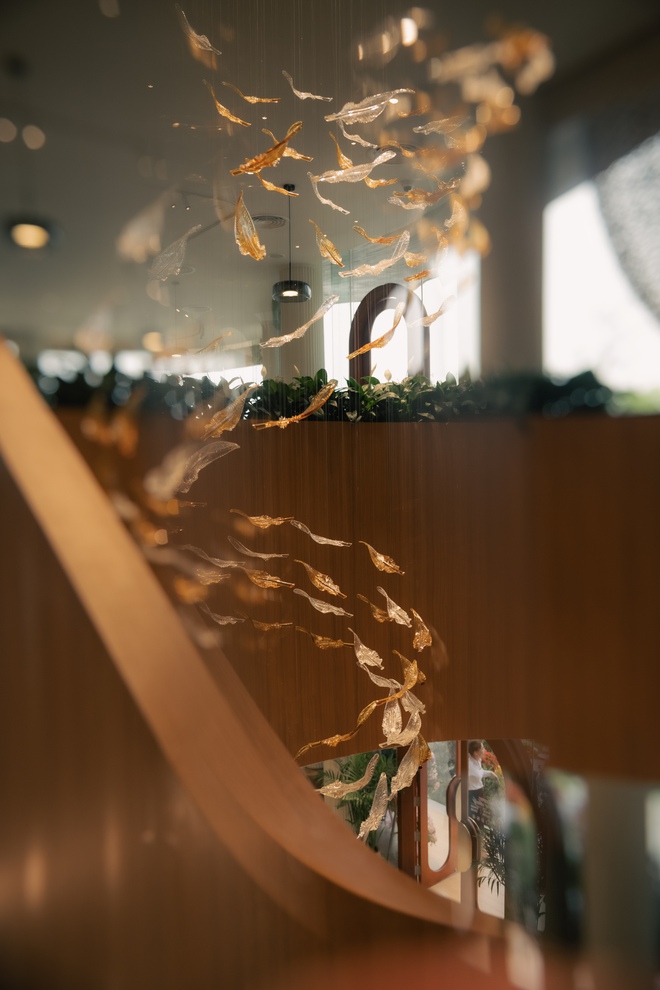 Qu&aacute;n cafe khủng ngay trong khu&ocirc;n vi&ecirc;n trường đại học đẹp nhất Việt Nam: Giao diện "tr&acirc;m anh thế phiệt", gi&aacute; cả c&oacute; đắt đỏ như lời đồn? - Ảnh 11.