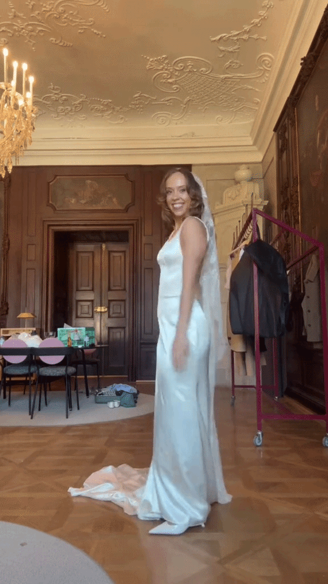 M&ecirc; mẩn tay nghề của &ldquo;ph&aacute;p sư Hội An&rdquo;, kh&aacute;ch T&acirc;y may lu&ocirc;n v&aacute;y cưới cho uy t&iacute;n- Ảnh 2.