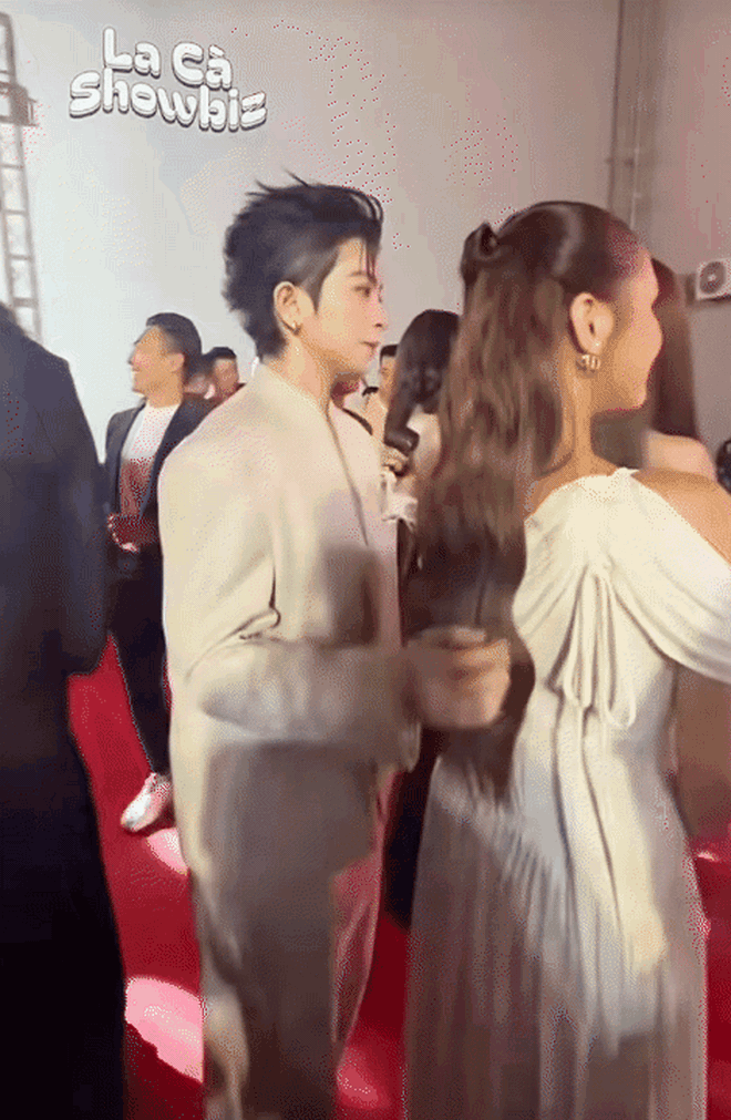 Kh&ocirc;ng nhận ra hot girl năm n&agrave;o: Sau ly h&ocirc;n phụ nữ c&oacute; thể "lột x&aacute;c" đẹp rực rỡ thế n&agrave;y! - Ảnh 8.